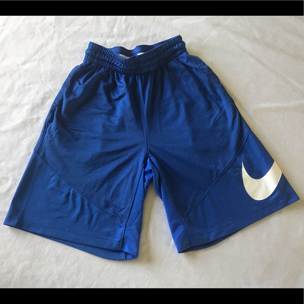Boys Nike Shorts Size Small Blue with White Swoosh - Picture 2 of 8